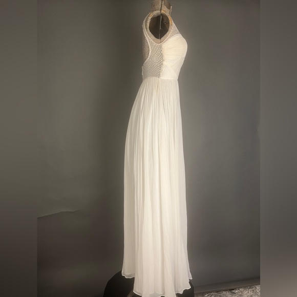 Silk and Sequence White Dress - Picture 6 of 16
